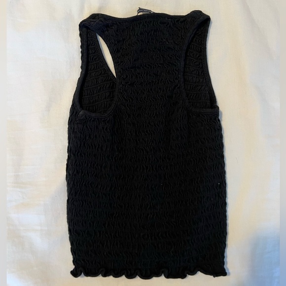 Ribbed black crop top - Picture 2 of 2